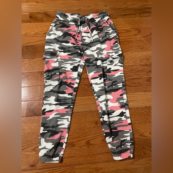 Women’s Joggers - Small - Picture 4 of 4
